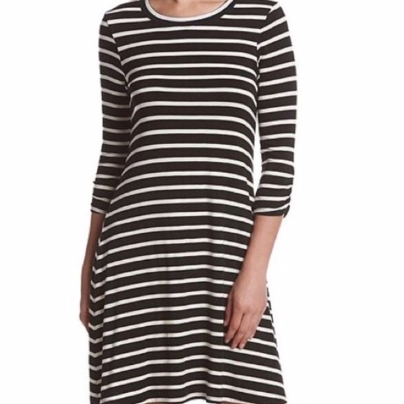 Madison Leigh Dresses & Skirts - MADISON LEIGH SWING STYLE DRESS! NEW WITH TAGS!